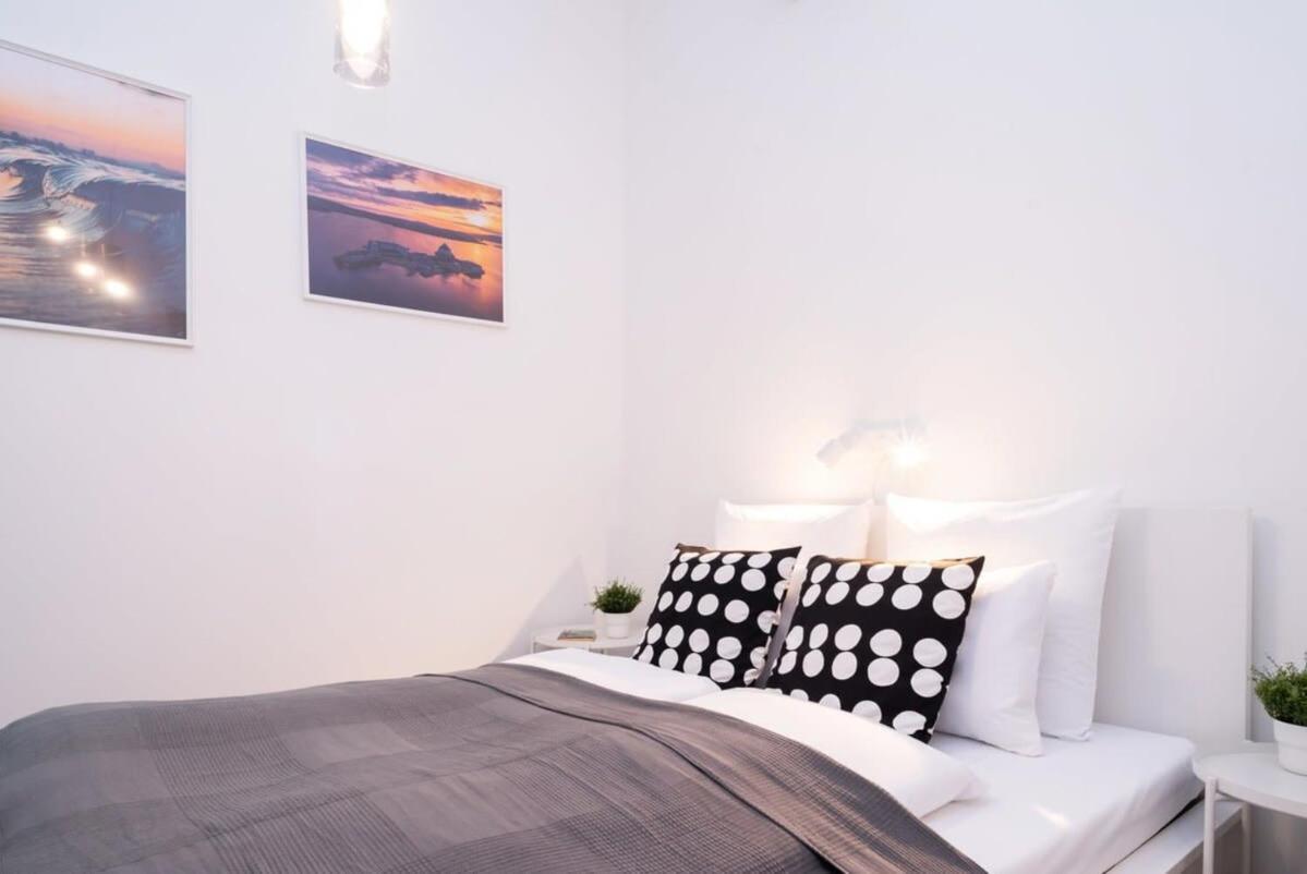 New Comfy Studio At Convenient Location Budapest Bagian luar foto