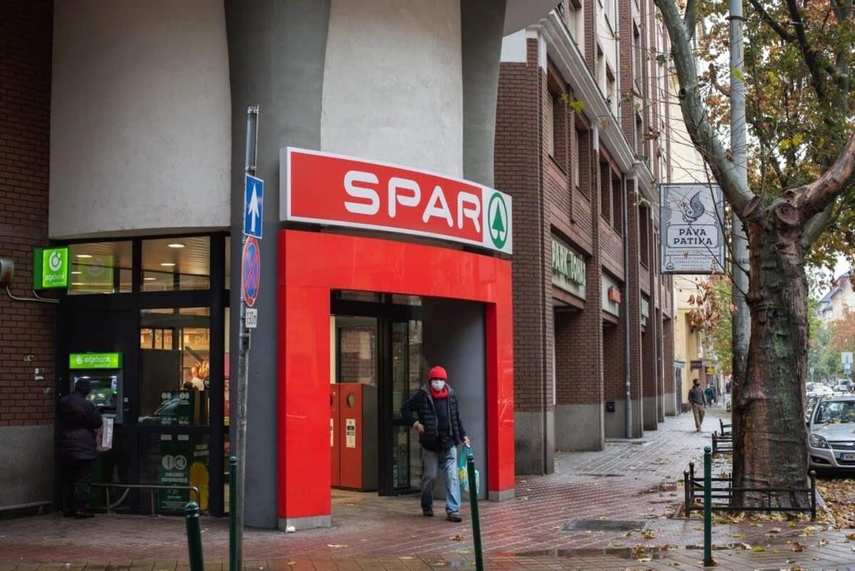 New Comfy Studio At Convenient Location Budapest Bagian luar foto